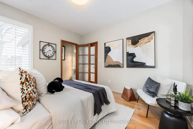 Additional image 25 of 32 Melville Ave