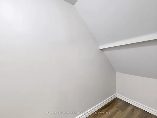 Additional image 39 of 130 Carolbreen Sq