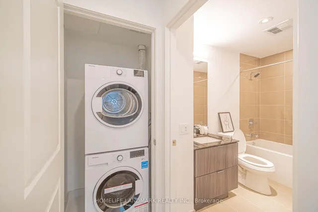 Additional image 17 of 395 Bloor St Unit 5001