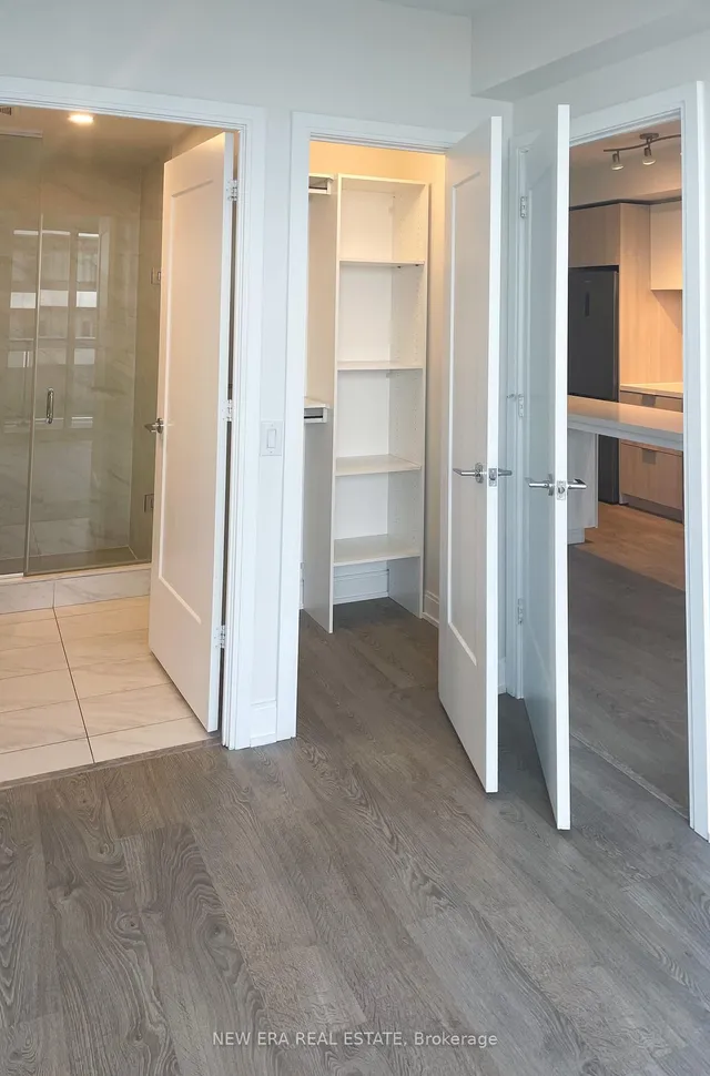 Additional image 12 of 70 Annie Craig Dr Unit 1405