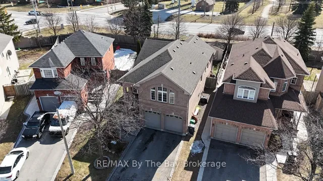 Additional image 43 of 12 Twin Willow Cres