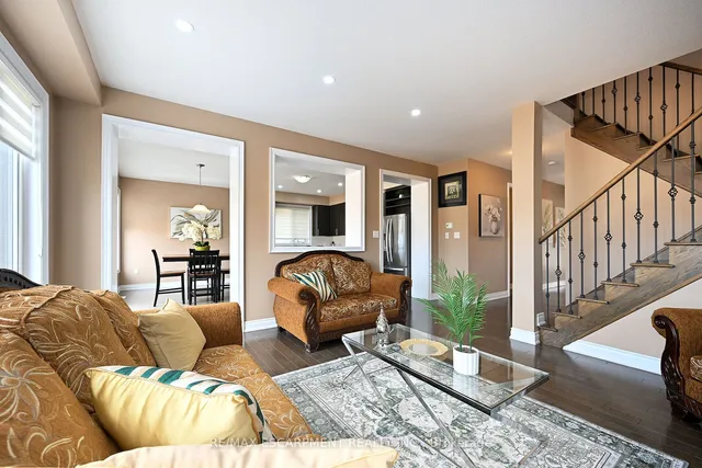 Additional image 13 of 300 Crafter Cres