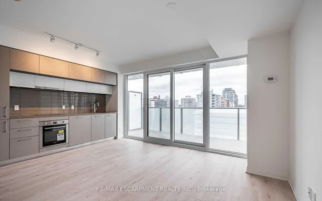 Additional image 3 of 99 Foxbar Rd Unit 1107