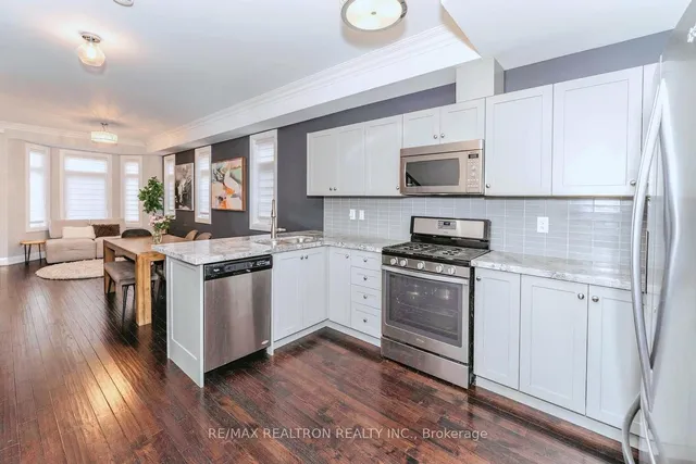 Additional image 6 of 2833 St. Clair Ave