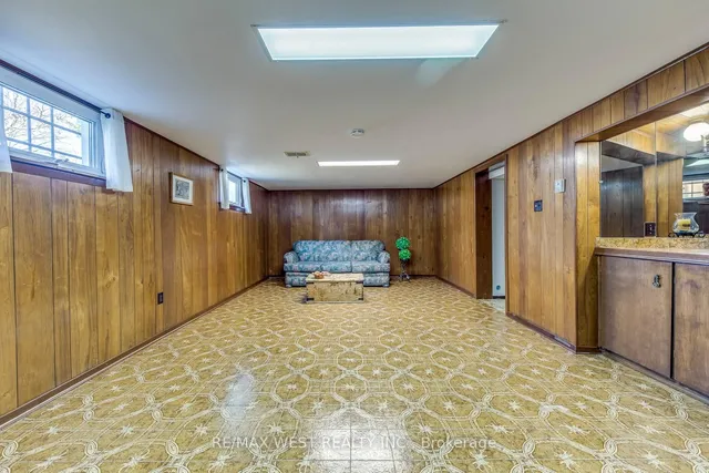 Additional image 27 of 66 Prince Charles Dr