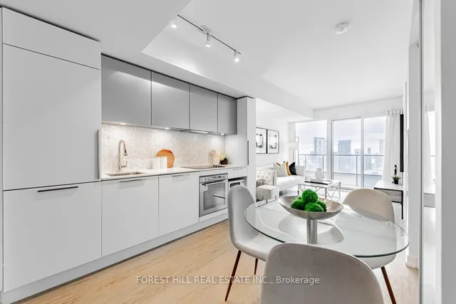 Additional image 3 of 85 Wood St Unit 3718