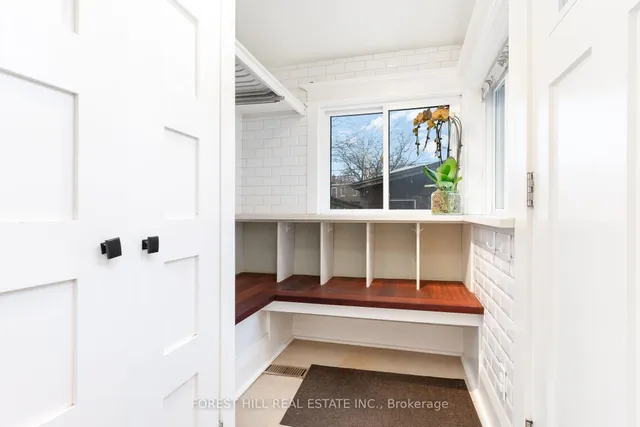 Additional image 11 of 708 Woodbine Ave