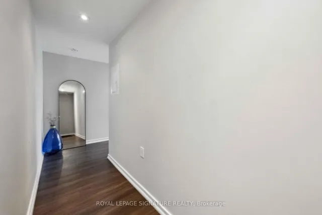 Additional image 3 of 36 Lisgar St Unit 801