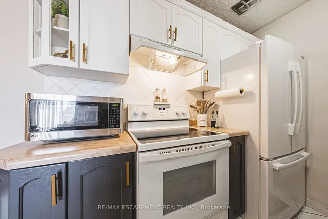 Additional image 13 of 893 Concession St Unit 201