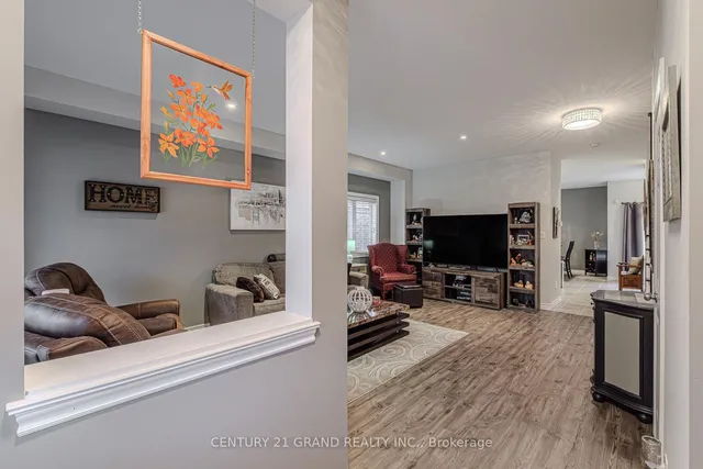 Additional image 8 of 229 Springvalley Cres