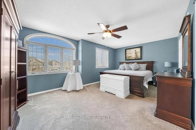 Additional image 18 of 104 FOXBOROUGH Dr