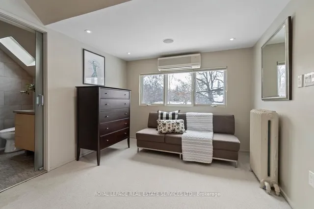 Additional image 32 of 33 Tyrrel Ave