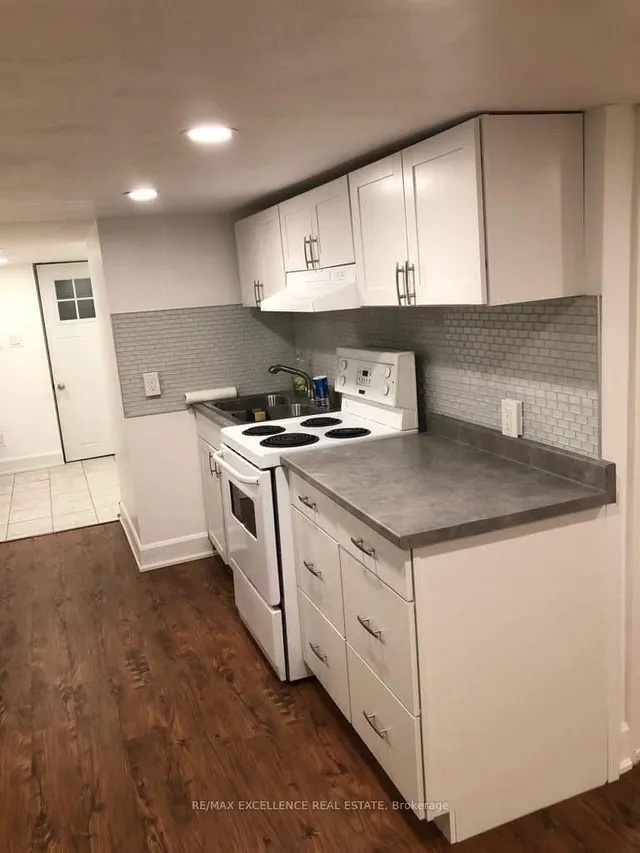 Additional image 22 of 663 Jane St