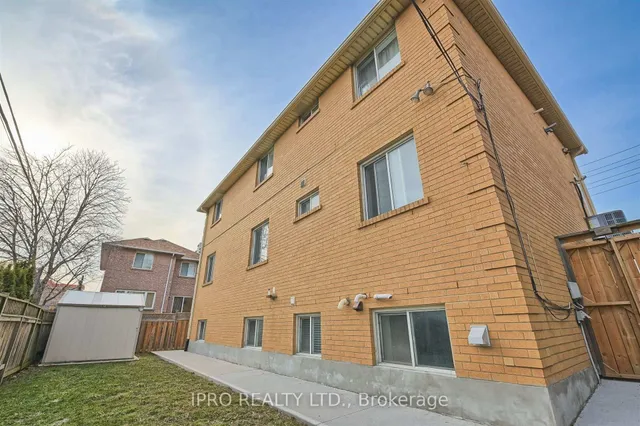 Additional image 3 of 657 Evans Ave