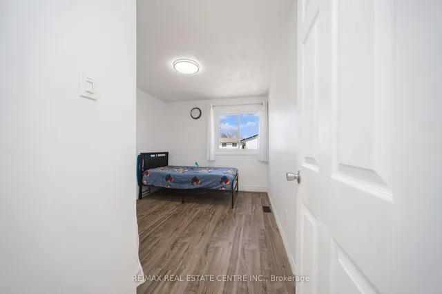 Additional image 16 of 24 Jackman Dr