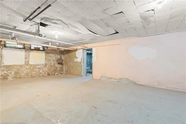 Additional image 43 of 17 Webber Ave