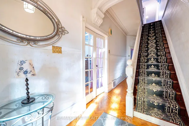 Additional image 5 of 217 Gladstone Ave