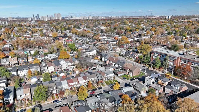 Additional image 36 of 38 Fielding Ave