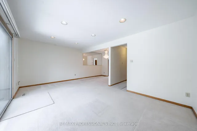 Additional image 9 of 580 Renforth Dr Unit 52