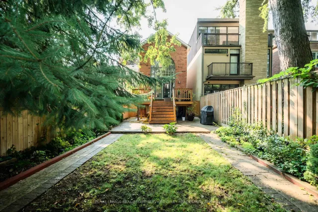 Additional image 35 of 74 Macpherson Ave