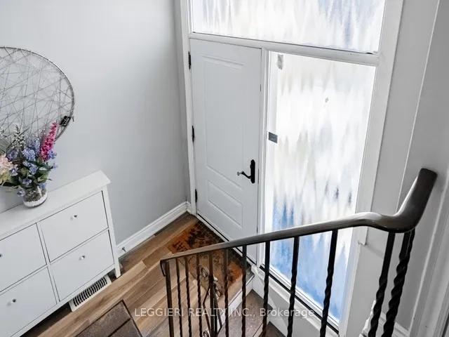 Additional image 5 of 6849 Darcel Ave