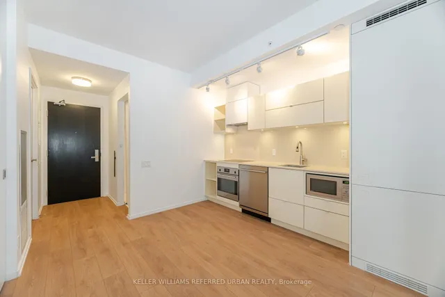 Additional image 3 of 125 Peter St Unit 1811