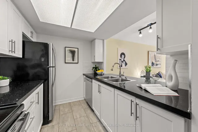 Additional image 3 of 725 King St Unit 703