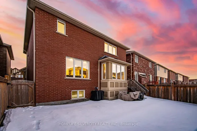 Additional image 34 of 13 Fenchurch Dr