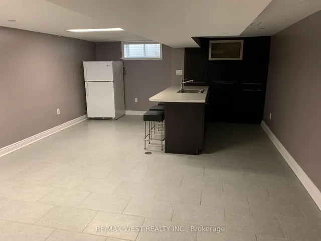 Additional image 21 of 18 Brock Ave