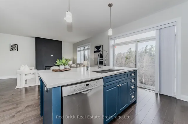 Additional image 13 of 321 Woodbine Ave