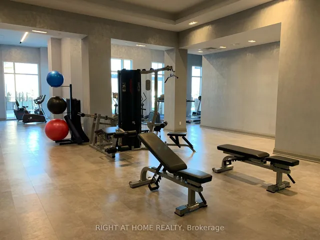 Additional image 19 of 30 Meadowglen Pl Unit 501