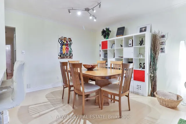 Additional image 8 of 38 Bengal Crt