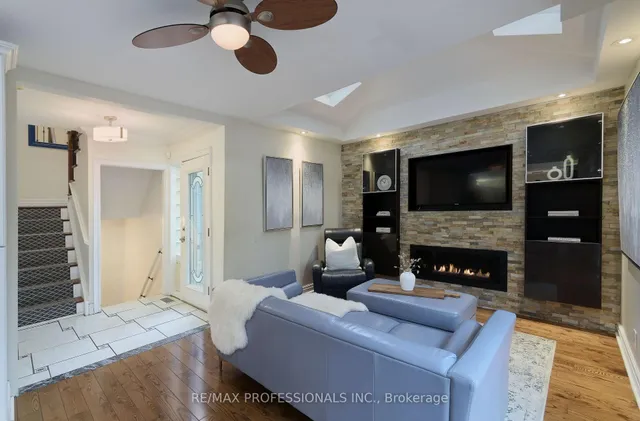 Additional image 20 of 56 Silverthorne Bush Dr