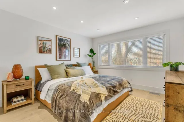 Additional image 27 of 1204 Islington Ave