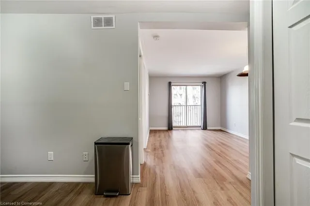 Additional image 6 of 28 Victoria Ave Unit 314