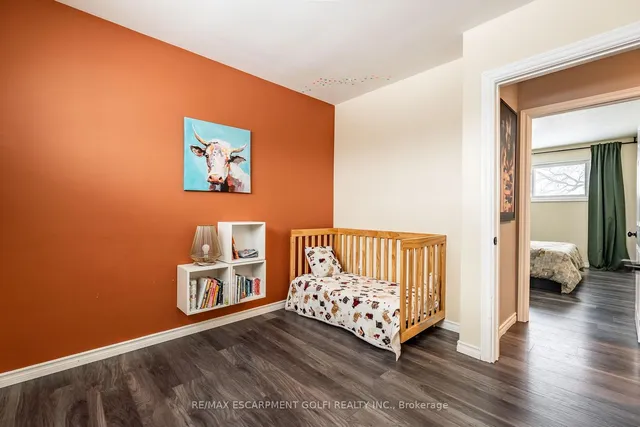 Additional image 18 of 157 Fielding Cres