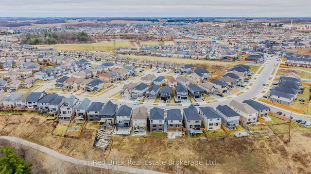 Additional image 42 of 321 Woodbine Ave