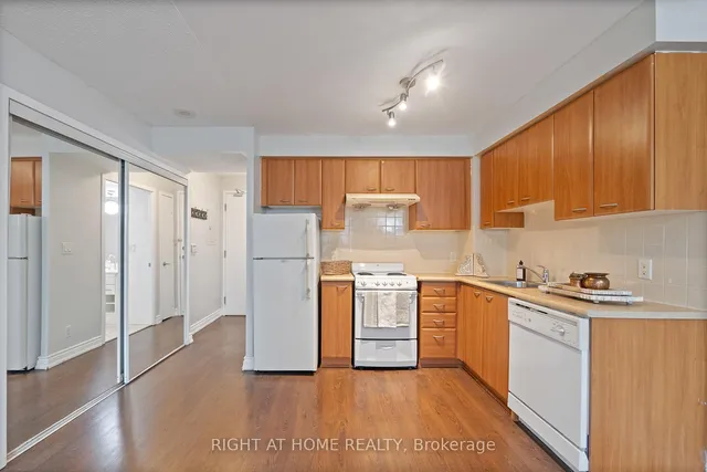 Additional image 9 of 36 Lee Centre Dr Unit 1505