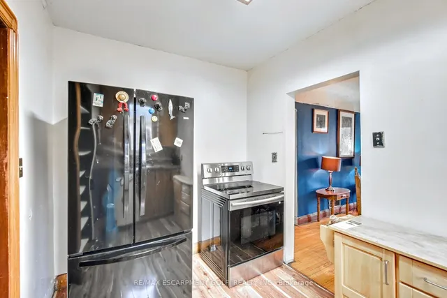 Additional image 8 of 1353 Birch Ave