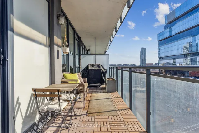 Additional image 35 of 318 King St Unit 1014