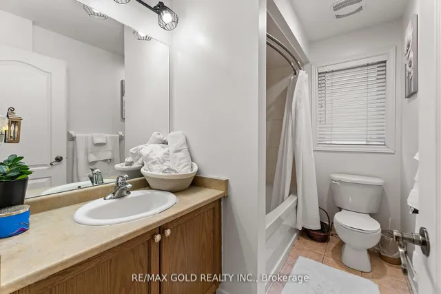 Additional image 32 of 7 Powell Dr