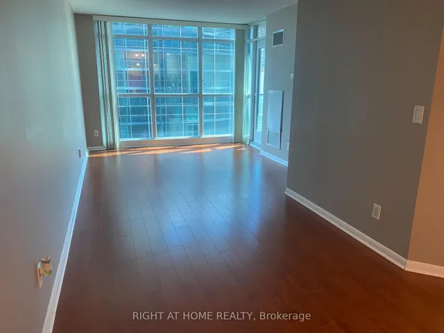 Additional image 7 of 18 Yonge St Unit 1116