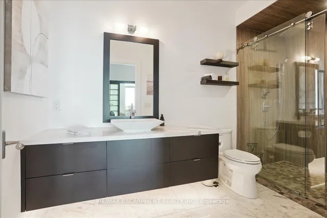 Additional image 33 of 2060 Lakeshore Rd Unit 206