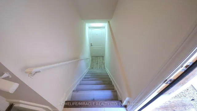 Additional image 26 of 102 Lanark Circ