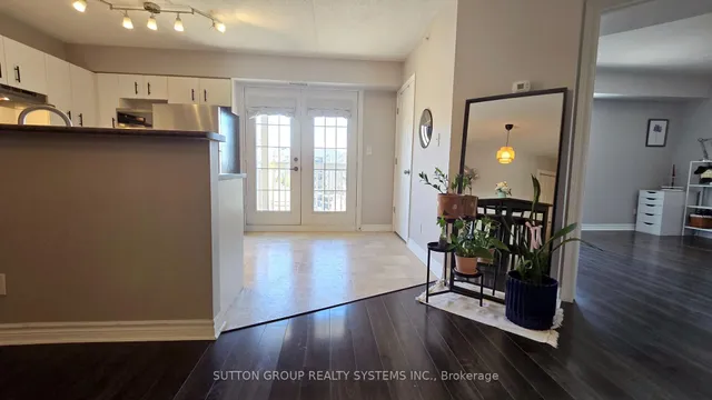 Additional image 20 of 4005 Kilmer Dr Unit 301