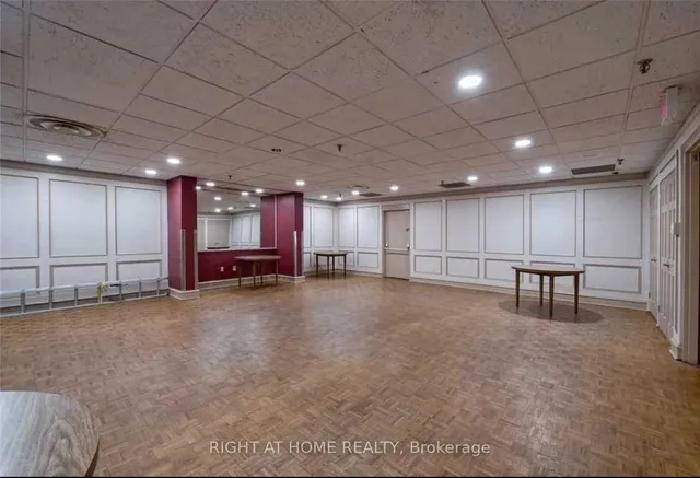 Additional image 22 of 260 Seneca Hill Dr Unit 1415