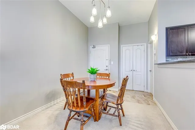 Additional image 7 of 1470 Main St E St