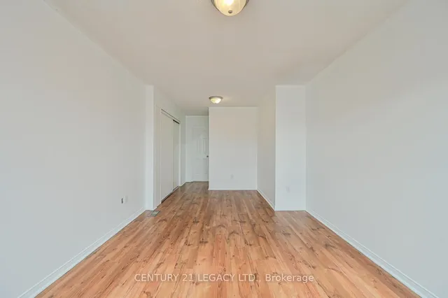 Additional image 43 of 176 Spadina Rd