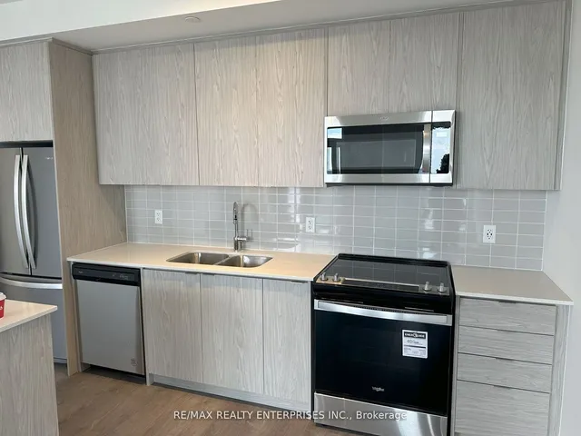 Additional image 8 of 55 Duke St Unit 1904