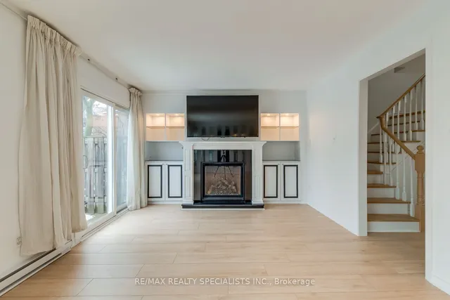 Additional image 12 of 17 Centennial Park Rd Unit 16